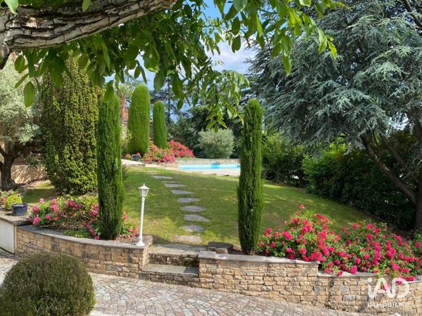 Maison à vendre 6 pièces 284 m² Saint-Priest