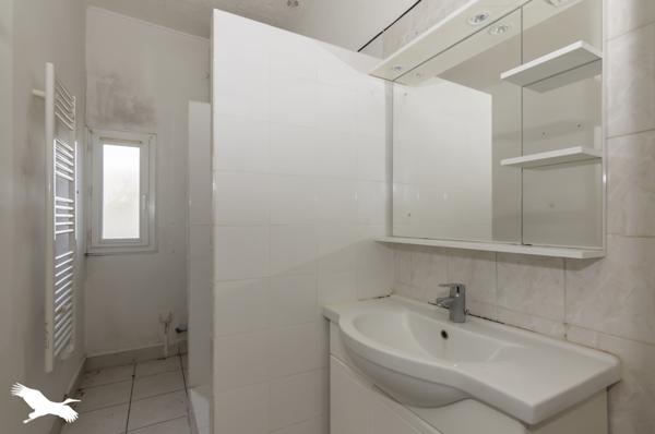 Immeuble à vendre |  Le Pouget |  165 m²