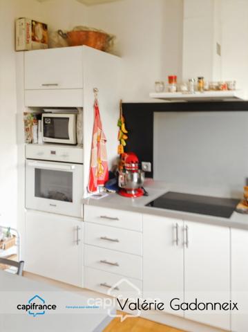 Maison individuelle avec jardin et garage proche centre-ville