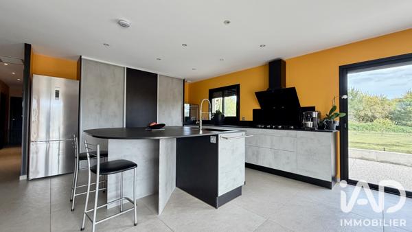 Maison à vendre 4 pièces 126 m² Saint-Sernin