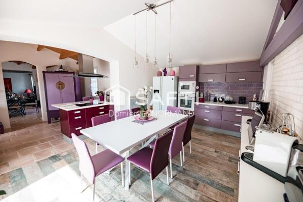 Rare Villa avec piscine de 205m2 à 50m de la plage