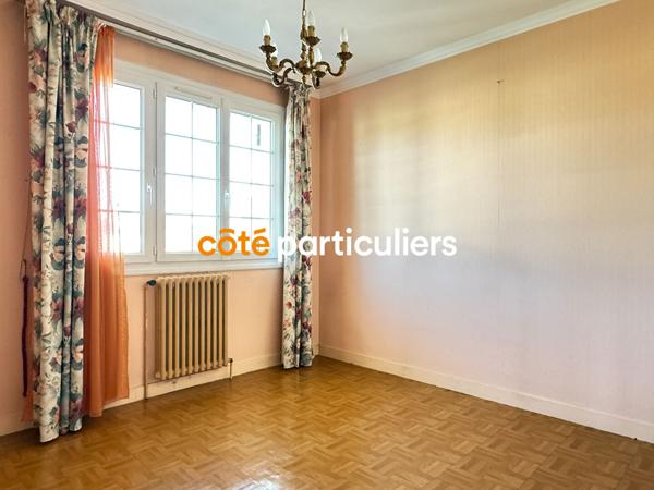 Vente Maison103 m² - 7 Pièces - LOUVERNÉ (53950)