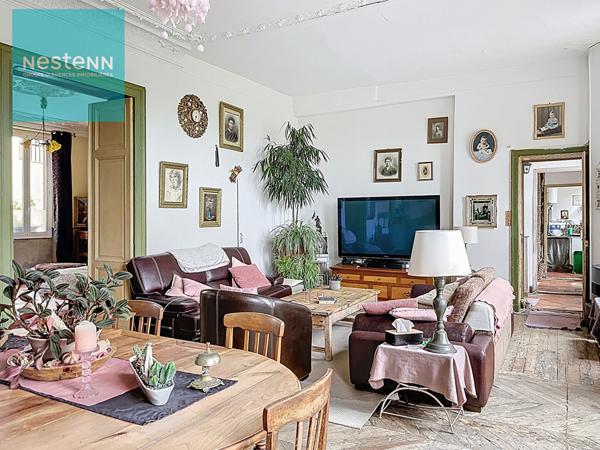 A vendre maison de village de 190m² habitable, cours, jardin, garage, 10 min de Nailloux