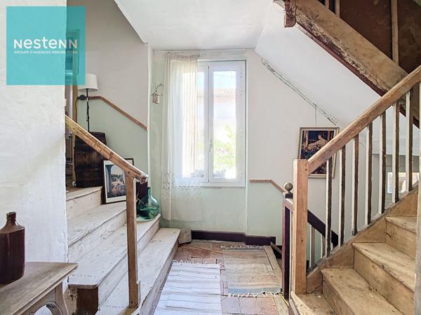 A vendre maison de village de 190m² habitable, cours, jardin, garage, 10 min de Nailloux