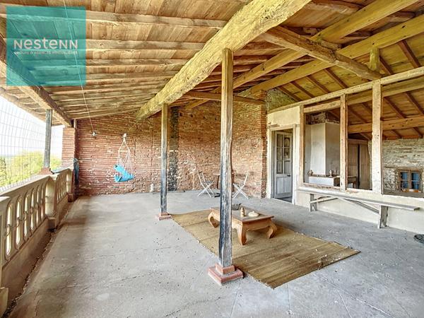 A vendre maison de village de 190m² habitable, cours, jardin, garage, 10 min de Nailloux