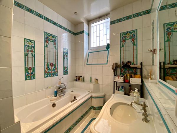 Appart HAUSMANNIEN Chalon Sur Saone 8 pièce(s) 312.58 m2 TERRASSE