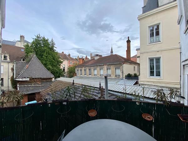 Appart HAUSMANNIEN Chalon Sur Saone 8 pièce(s) 312.58 m2 TERRASSE