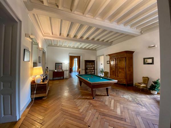 Appart HAUSMANNIEN Chalon Sur Saone 8 pièce(s) 312.58 m2 TERRASSE