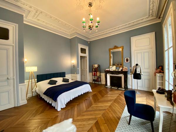 Appart HAUSMANNIEN Chalon Sur Saone 8 pièce(s) 312.58 m2 TERRASSE