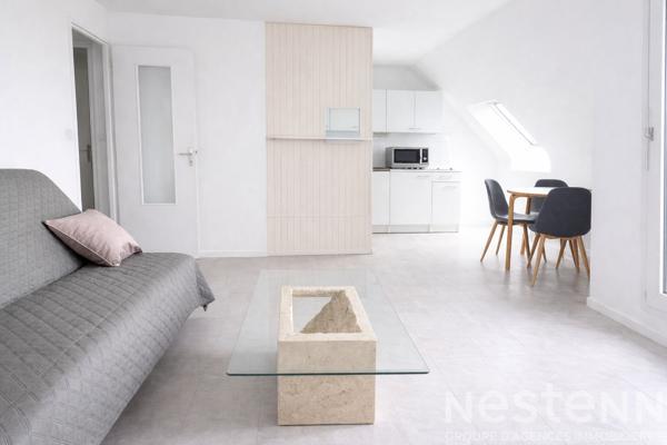 A LOUER - Auray - T2 meublé avec balcon, parking et cave