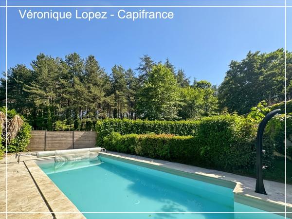 Pont du Casse, belle maison familiale de 159 m² offrant confort, luminosité et calme avec jardin et piscine