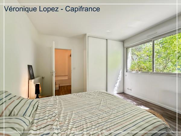Pont du Casse, belle maison familiale de 159 m² offrant confort, luminosité et calme avec jardin et piscine