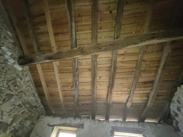 Immobilier Confolens (16500) – Maison de village 150m2 – 25 000 €