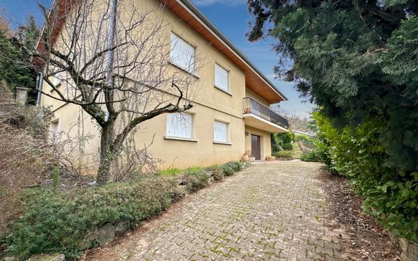 Maison à vendre    6 pièces • 168 m2 Saint-Péray