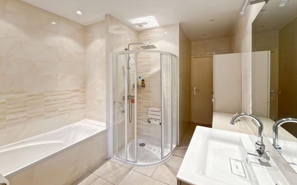 Maison à vendre    6 pièces • 168 m2 Saint-Péray