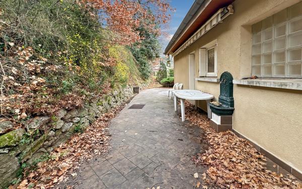 Maison à vendre    6 pièces • 168 m2 Saint-Péray