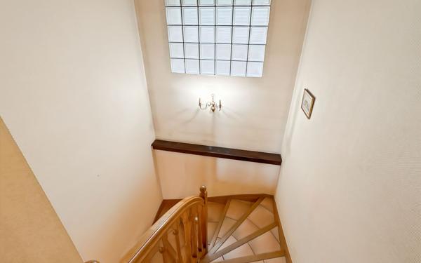 Maison à vendre    6 pièces • 168 m2 Saint-Péray