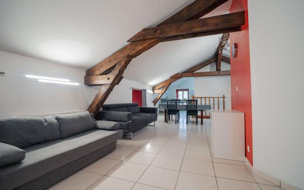 Maison à vendre    9 pièces •  Saint-Chamond