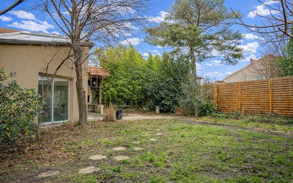 Maison à vendre    9 pièces •  Saint-Chamond