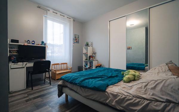 Maison à vendre    9 pièces •  Saint-Chamond