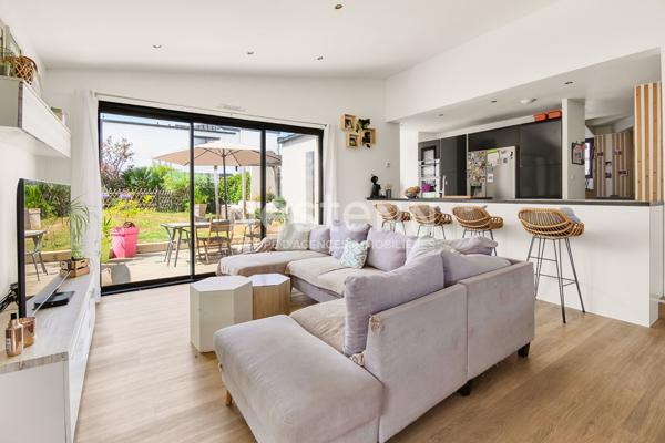 Jolie maison contemporaine et sans travaux située au calme à TREMELOIR