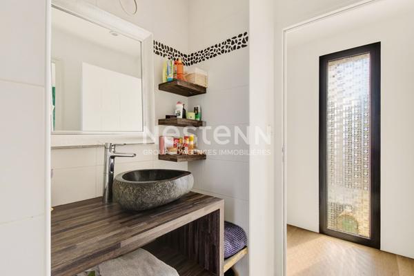Jolie maison contemporaine et sans travaux située au calme à TREMELOIR