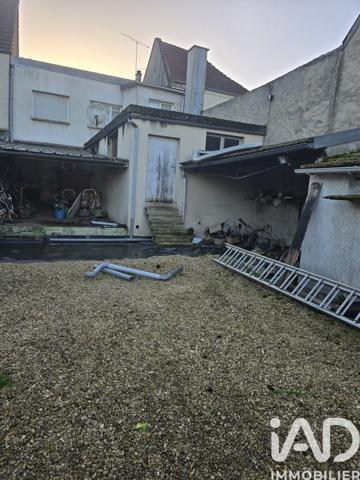 Immeuble à vendre 768 m² Dormans