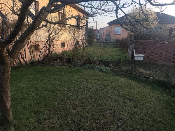 Maison 5 pièces au calme absolu dans une impasse.