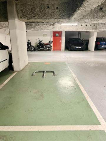 Parking Avenue André Malraux