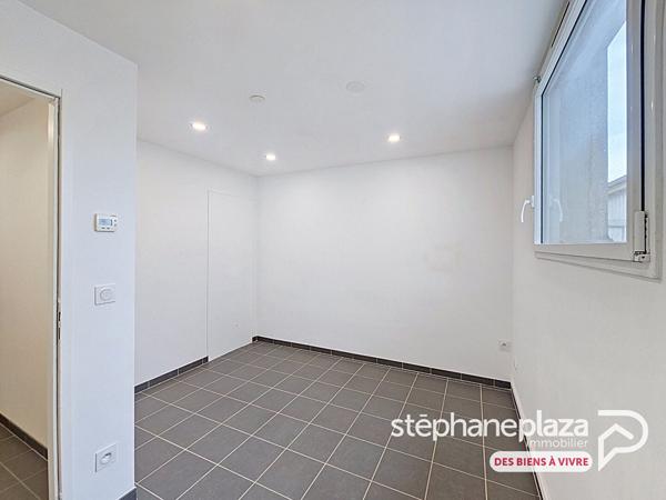 Local commercial 7 pièces 209 m2