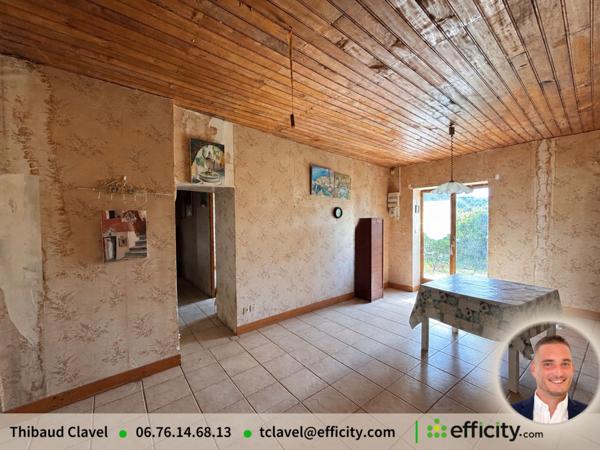 Immeuble
         8 pièces
        - 211 m² 199 900 € *