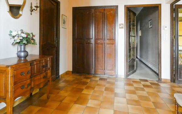 Maison à vendre    6 pièces •  Bagnols-sur-Cèze