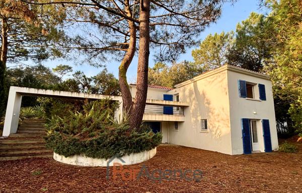 A 200 M DE LA PLAGE DU PLATIN VILLA 6 PIECES AVEC PISCINE