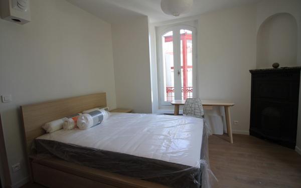 Maison à louer    1 pièce • 253,84 m2 Choisy-le-Roi