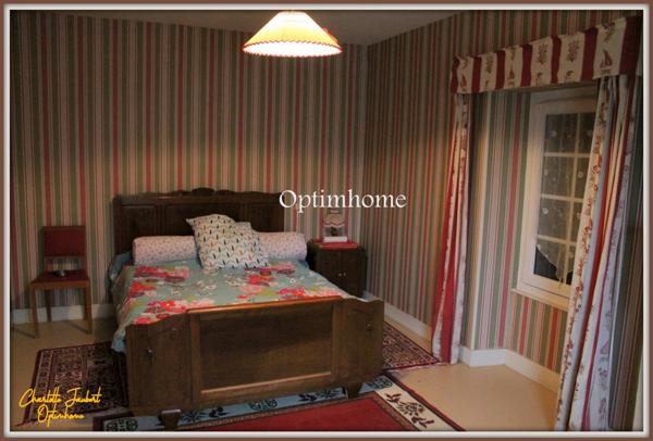 Grande maison divisée en 2 habitations