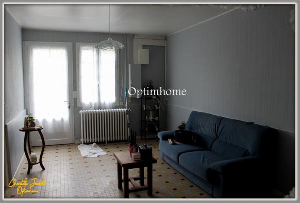 Grande maison divisée en 2 habitations