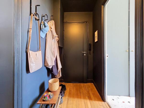 GRAND 2 PIECES ENTIEREMENT RENOVE PAR ARCHITECTE