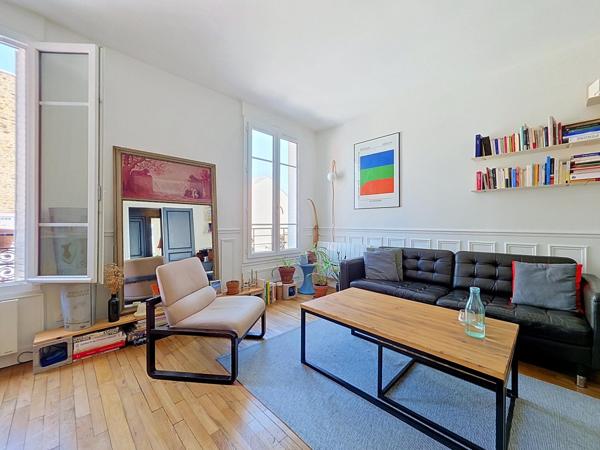 GRAND 2 PIECES ENTIEREMENT RENOVE PAR ARCHITECTE