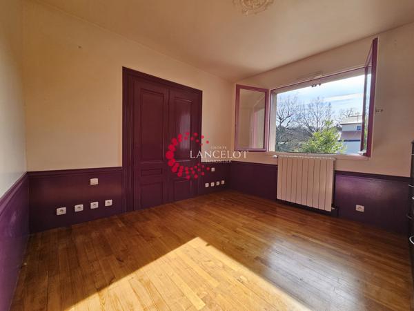 Maison familiale de 180 m² avec 5 chambres sur terrain de 1591m²