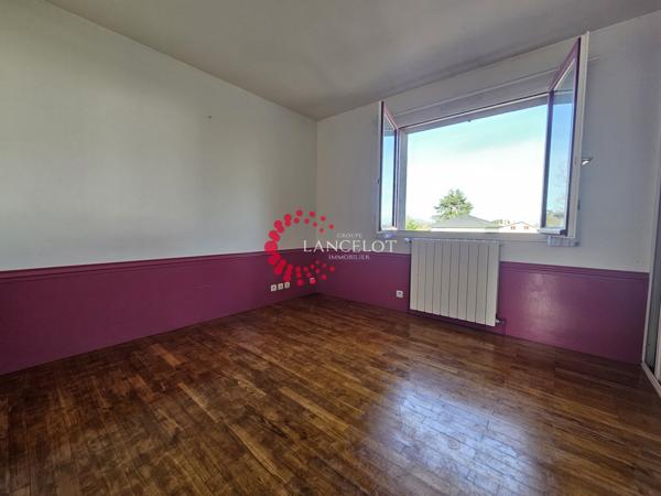 Maison familiale de 180 m² avec 5 chambres sur terrain de 1591m²