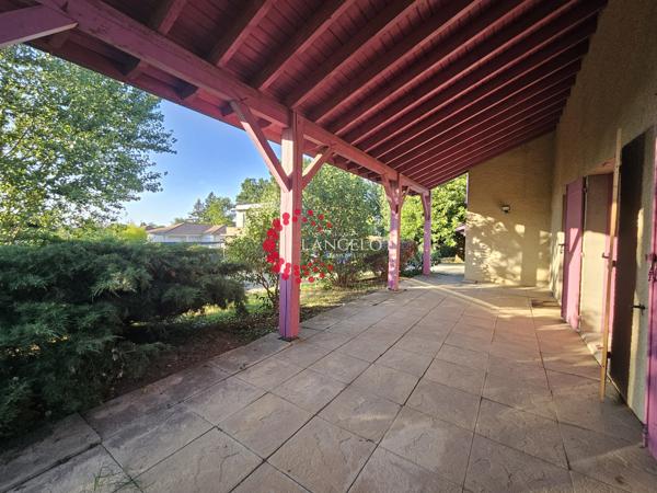 Maison familiale de 180 m² avec 5 chambres sur terrain de 1591m²