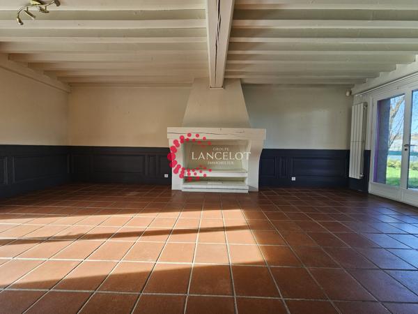 Maison familiale de 180 m² avec 5 chambres sur terrain de 1591m²