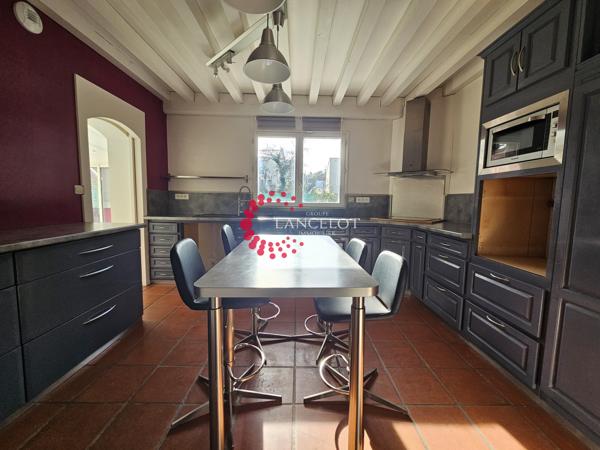 Maison familiale de 180 m² avec 5 chambres sur terrain de 1591m²
