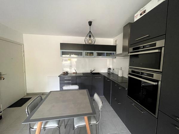 Appartement Marseille 2 pièce(s) 40 m2 Terrasse-Parking-Sormiou