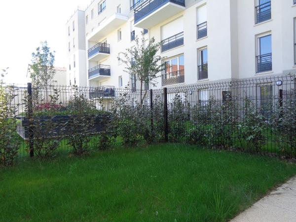 Studio SAVIGNY SUR ORGE 1 pièce 30 m² avec terrasse