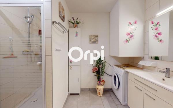 Appartement à vendre    3 pièces • 82 m2 Neuf-Brisach