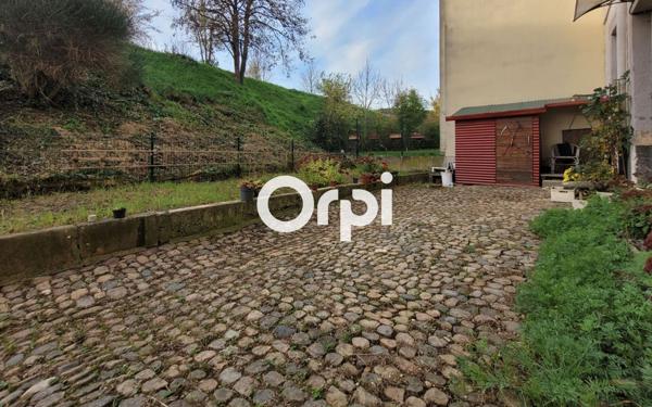 Appartement à vendre    3 pièces • 82 m2 Neuf-Brisach