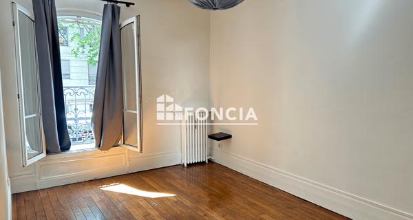 Location Appartement 2 pièces 49.87 m² - Paris 75018