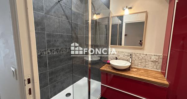 Location Appartement 2 pièces 49.87 m² - Paris 75018