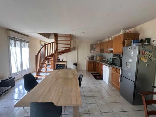 Immeuble à PONTIVY, 56300 - 225m²